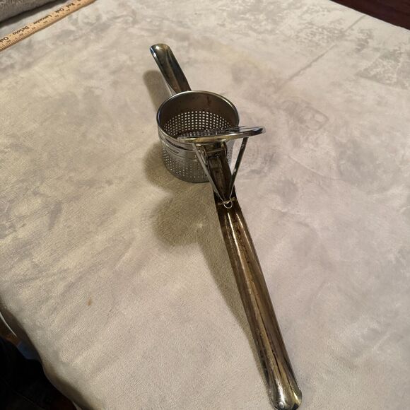Vintage Spaetzle Maker Potato Ricer Aluminum Chrome strainer masher - Picture 3 of 6